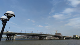 受&quot;苏拉&quot;影响，珠海公路口岸珠港之间暂停通关服务